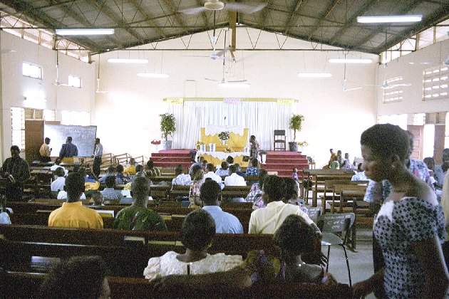 Inside Ga service Nsawam Road Church of Christ - Accra Ghana - October 2000